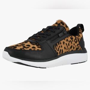 Vionic Remi Sneaker Tan Leopard -6 EUC